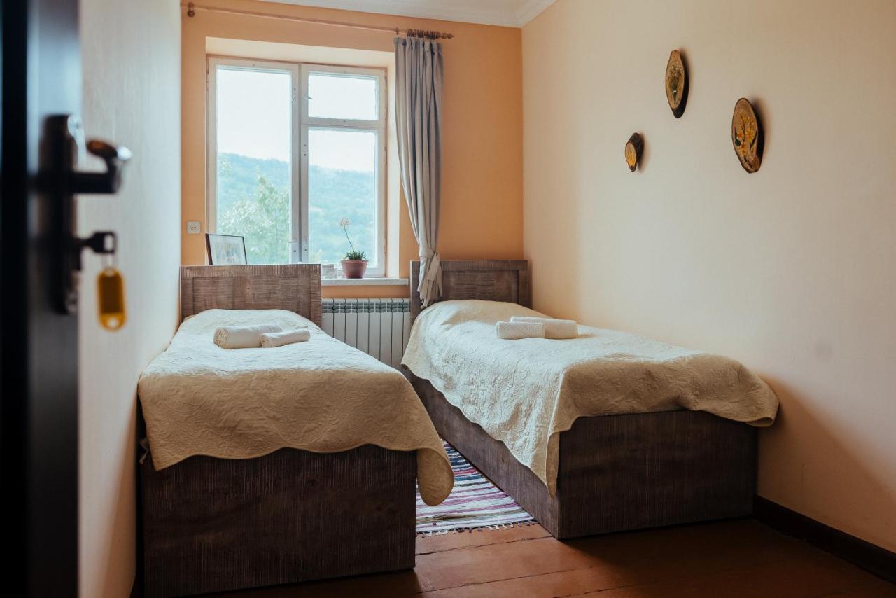 Chamich Guesthouse Debed Exterior foto